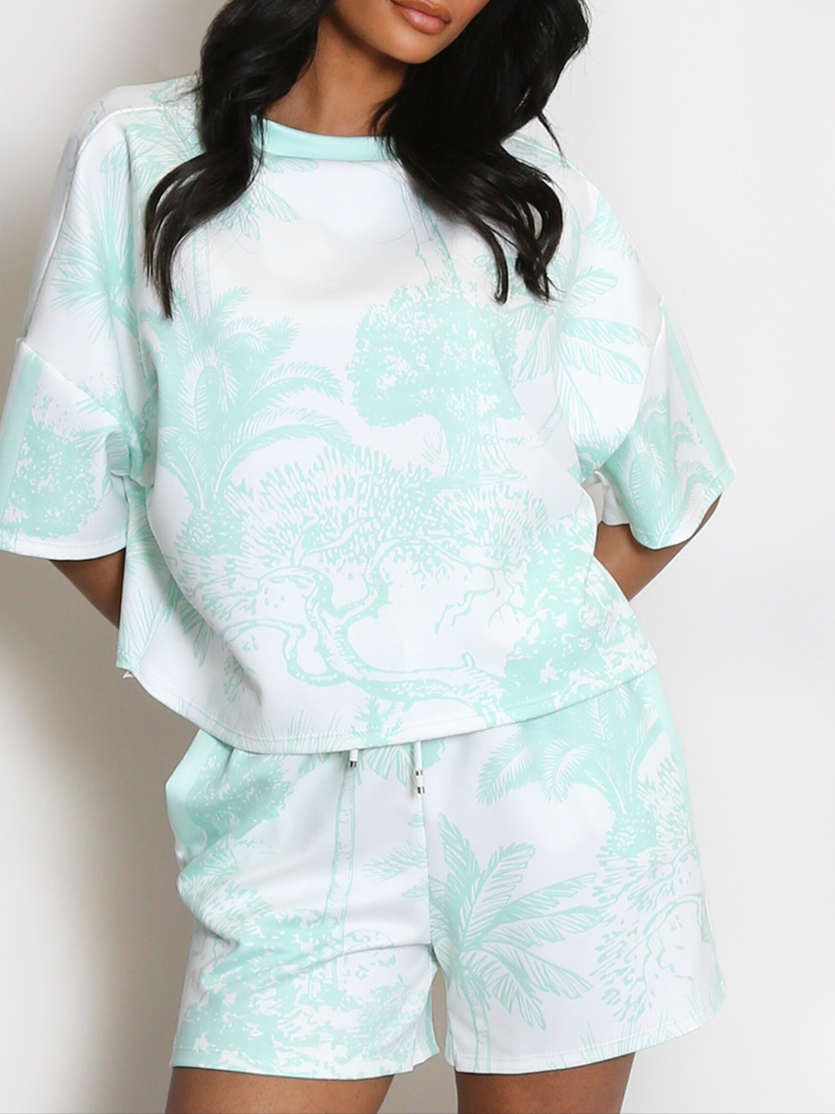 Grossiste ASHECO - Ensemble top et short à imprimée léopard