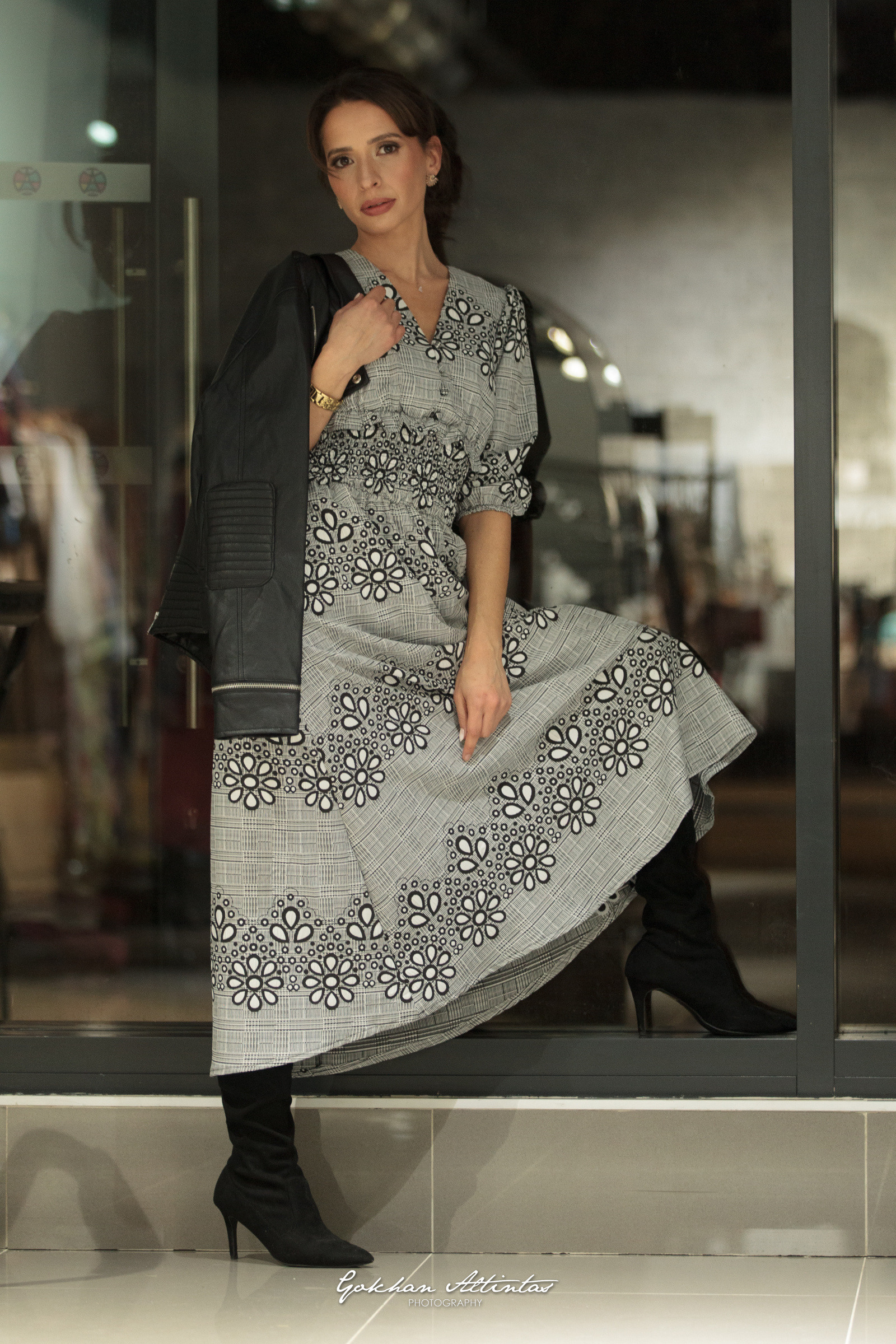 Wholesaler ASHILDA PARIS - Black & White Bohemian Maxi Dress – Graphic Floral Print
