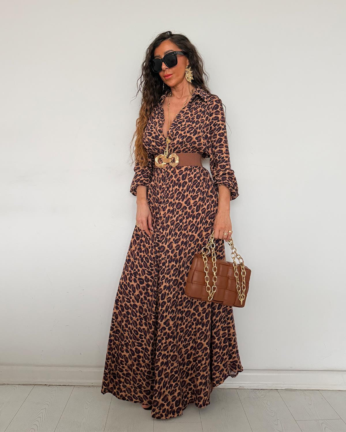 Mayorista ASHILDA PARIS - Vestido Largo Fluido de Leopardo – Chic Atemporal
