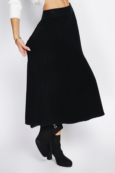 Grossiste Assuili - Jupe longue à nerveux style plissée Grossiste Assuili - Jupe longue à nerveux style plissée