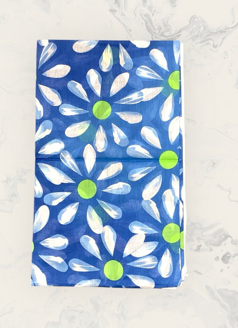 Wholesaler Astra - Chic floral scarf