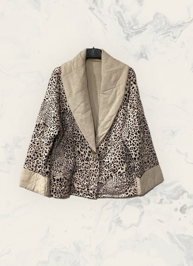 Wholesaler Astra - Chic animal patterns vest