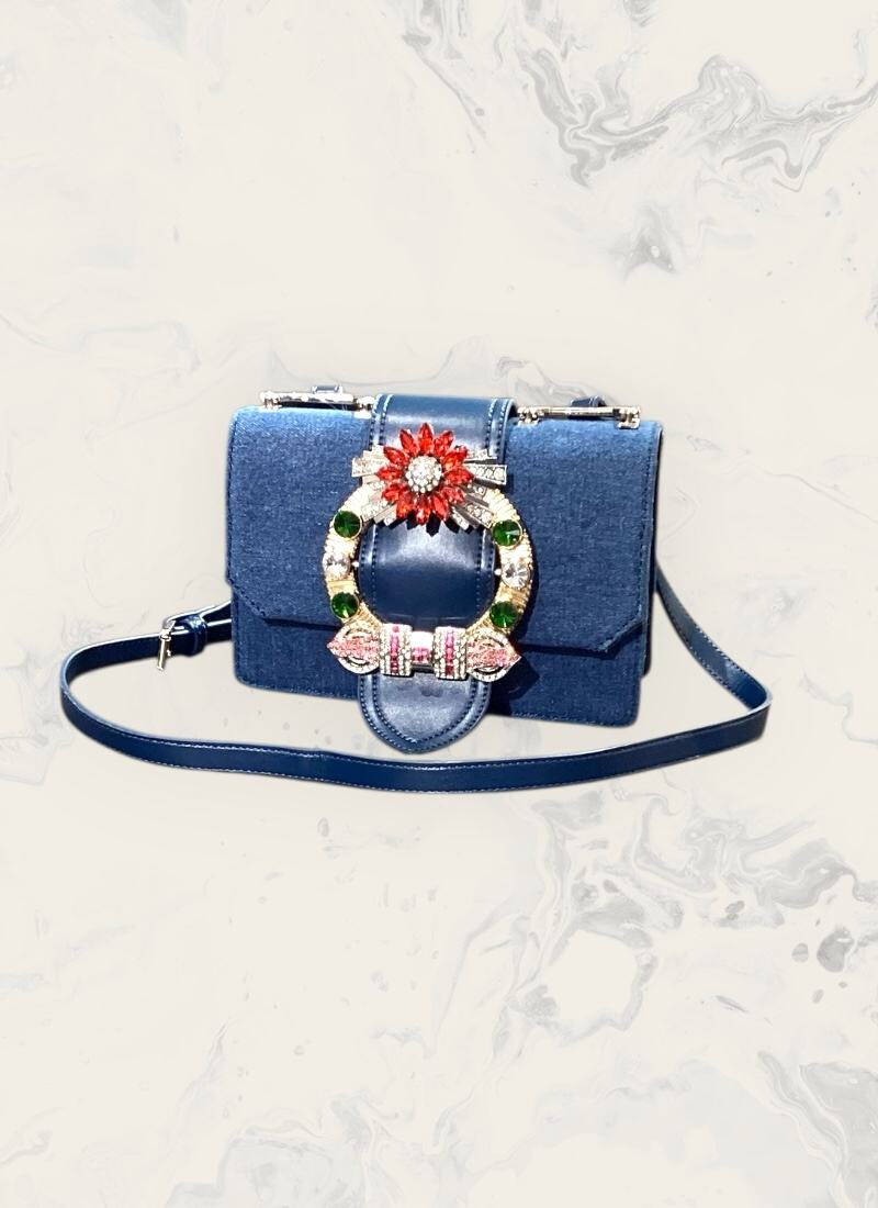 Wholesaler Astra - Elegant handbag with embroidery