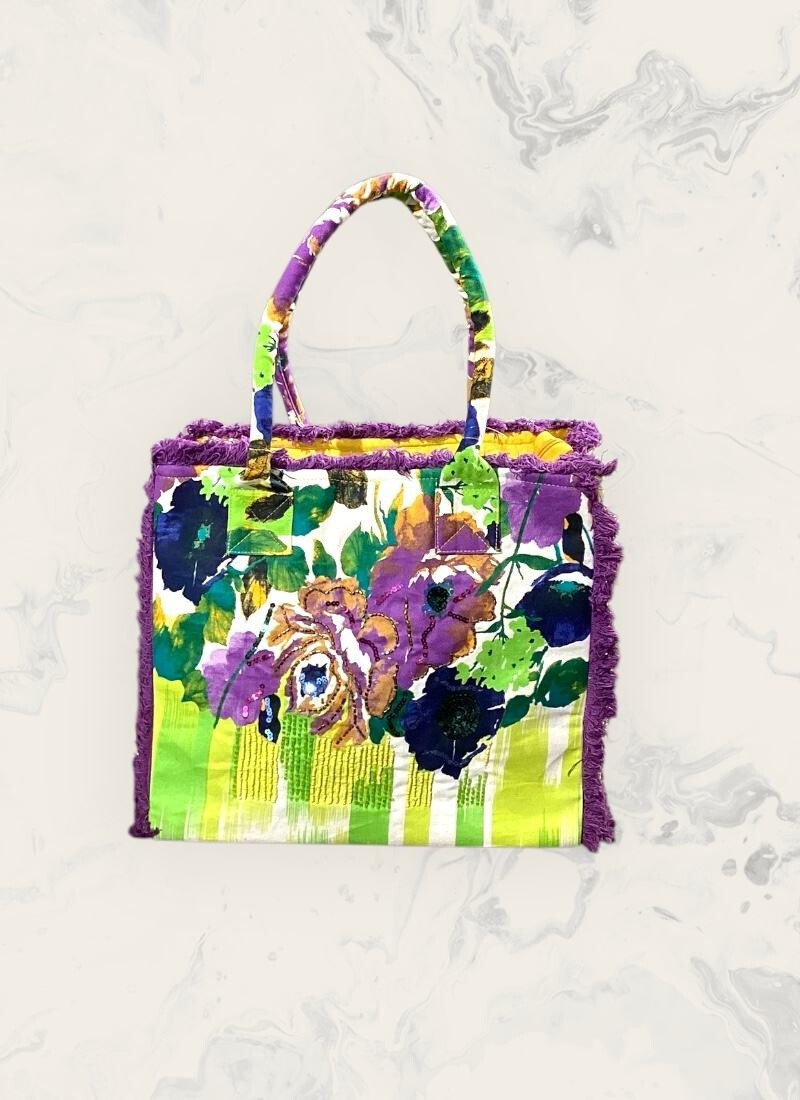 Wholesaler Astra - Chic floral handbag