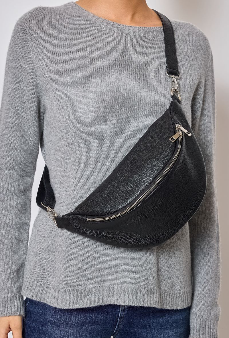 Wholesaler Astra - Grained leather fanny pack with rear zip