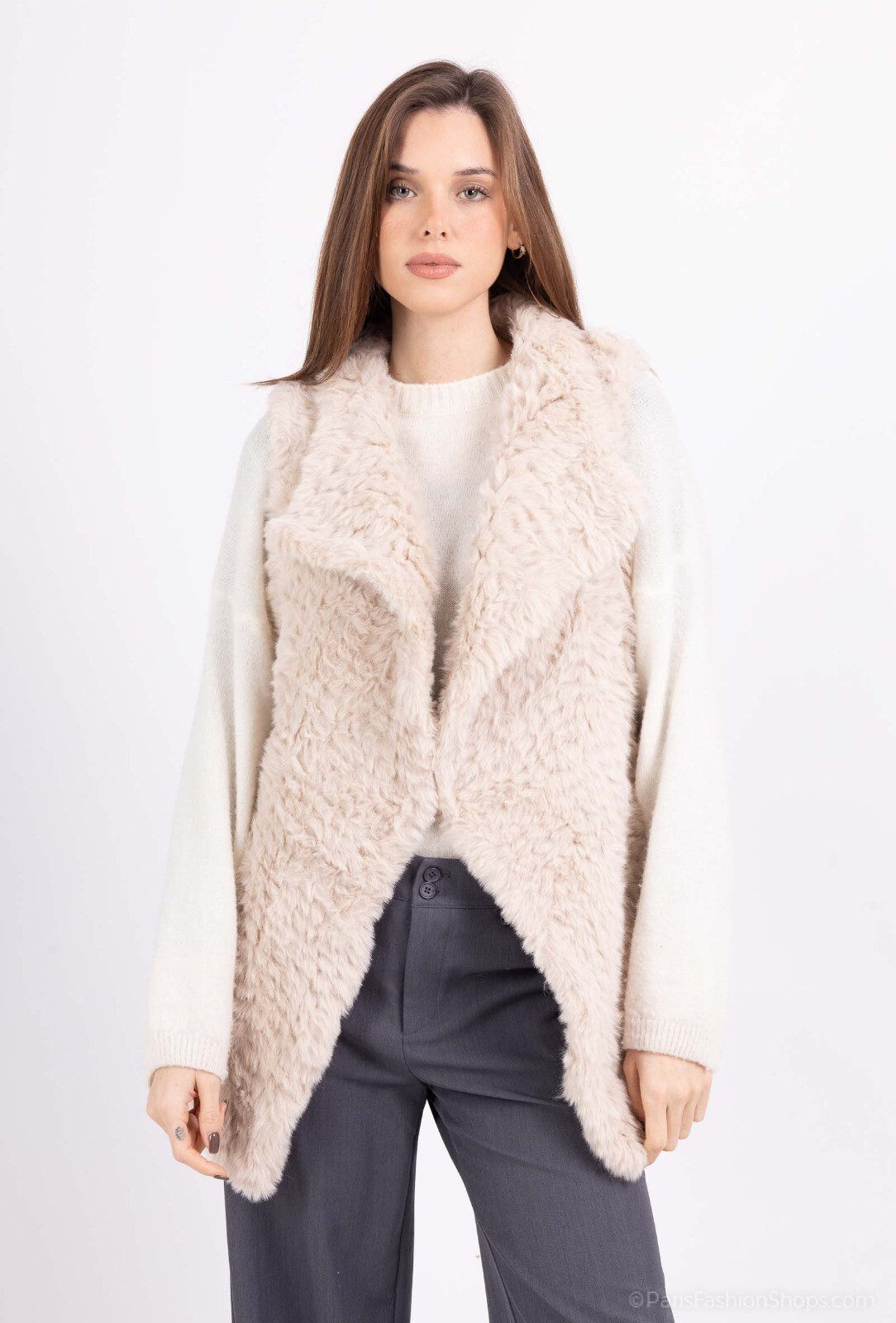 Wholesaler Atelier de Mila - Sleeveless fur