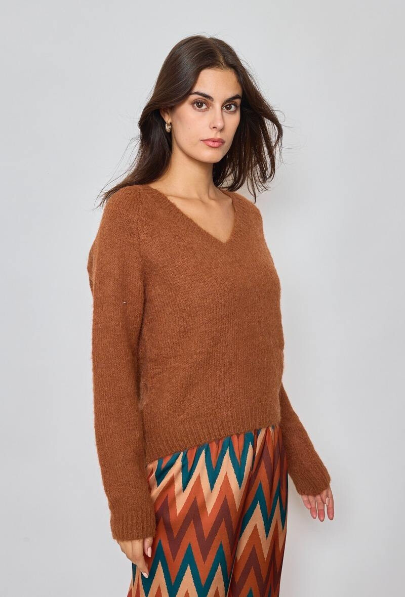Wholesaler Atelier de Mila - UNI V-neck sweaters