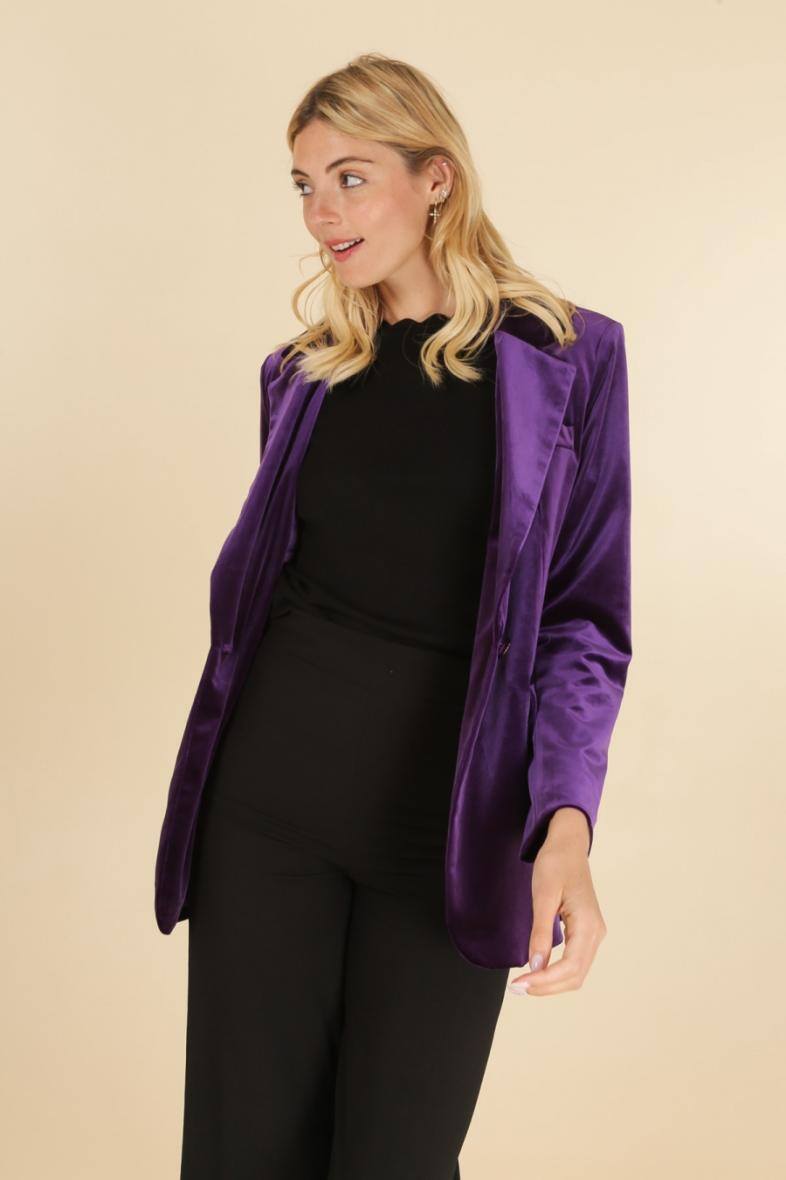 Großhändler Attentif - GERADE PASSENDE SAMTJACKE