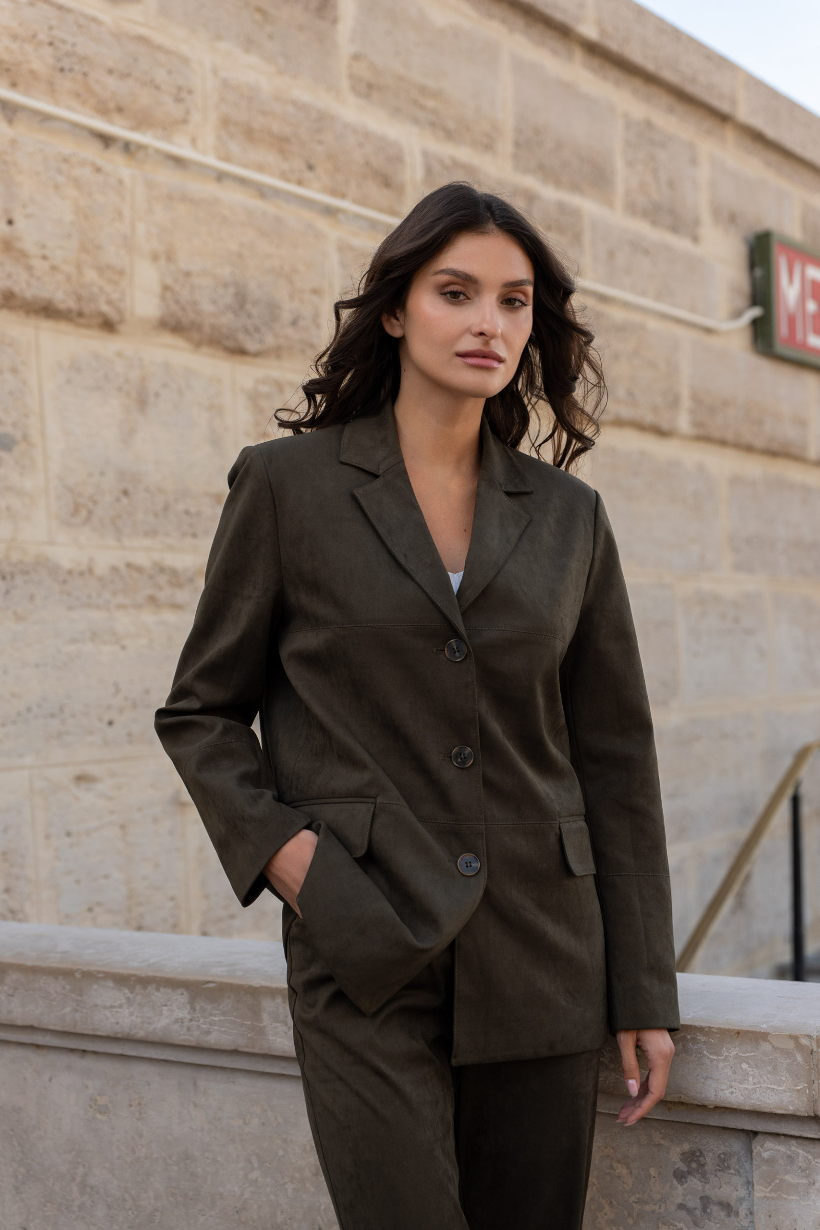 Grossiste Attentif - Veste blazer en suédine coupe droite