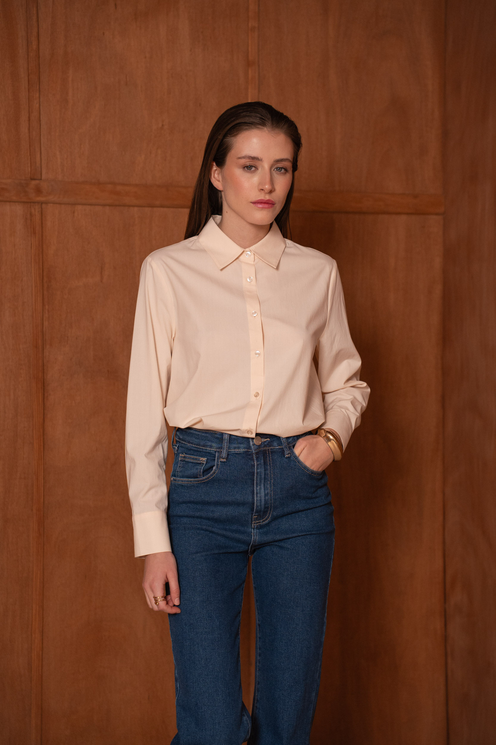 Grossiste Attentif - Chemise coton unie col à revers