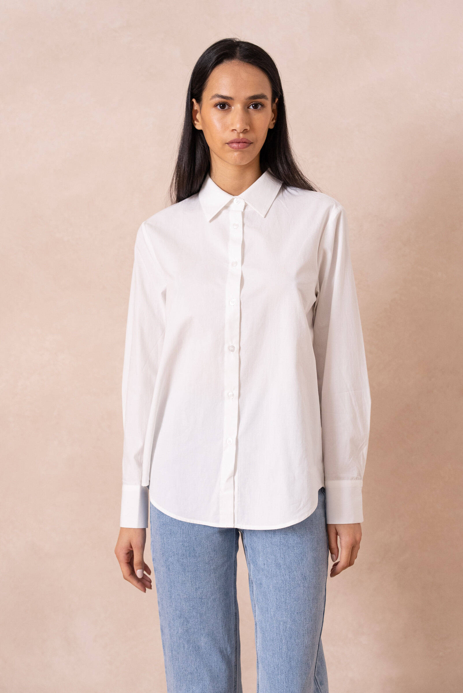 Mayorista Attentif - Camisa lisa de algodón con cuello solapa