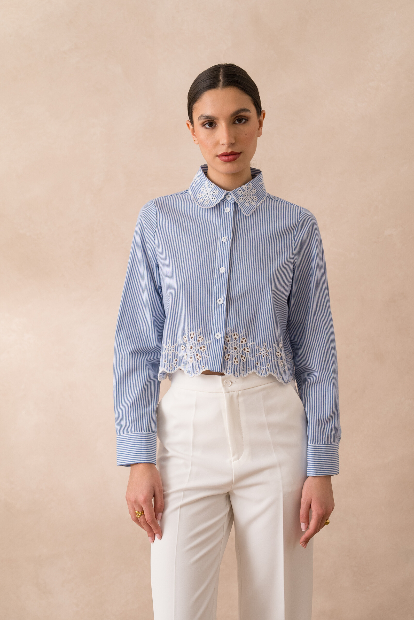 Wholesaler Attentif - Lace striped cropped cotton shirt