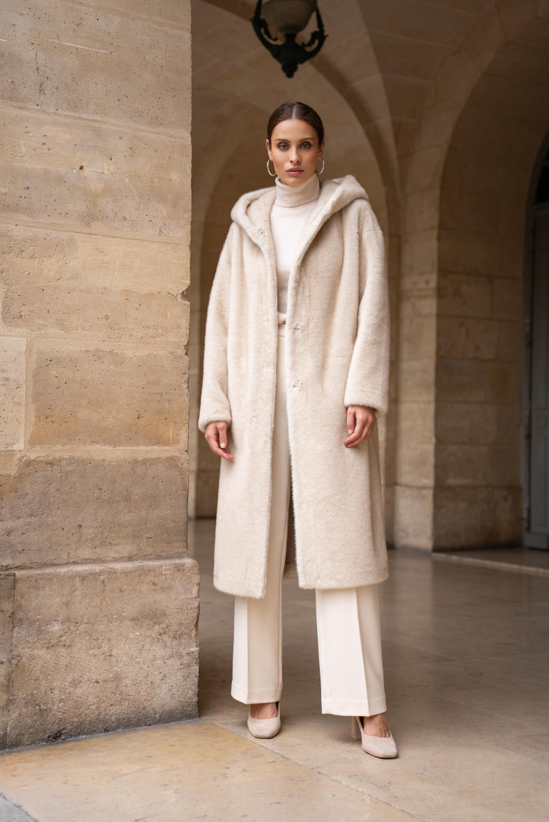 Grossiste Attentif - Manteau long fourrure synthétique à capuche