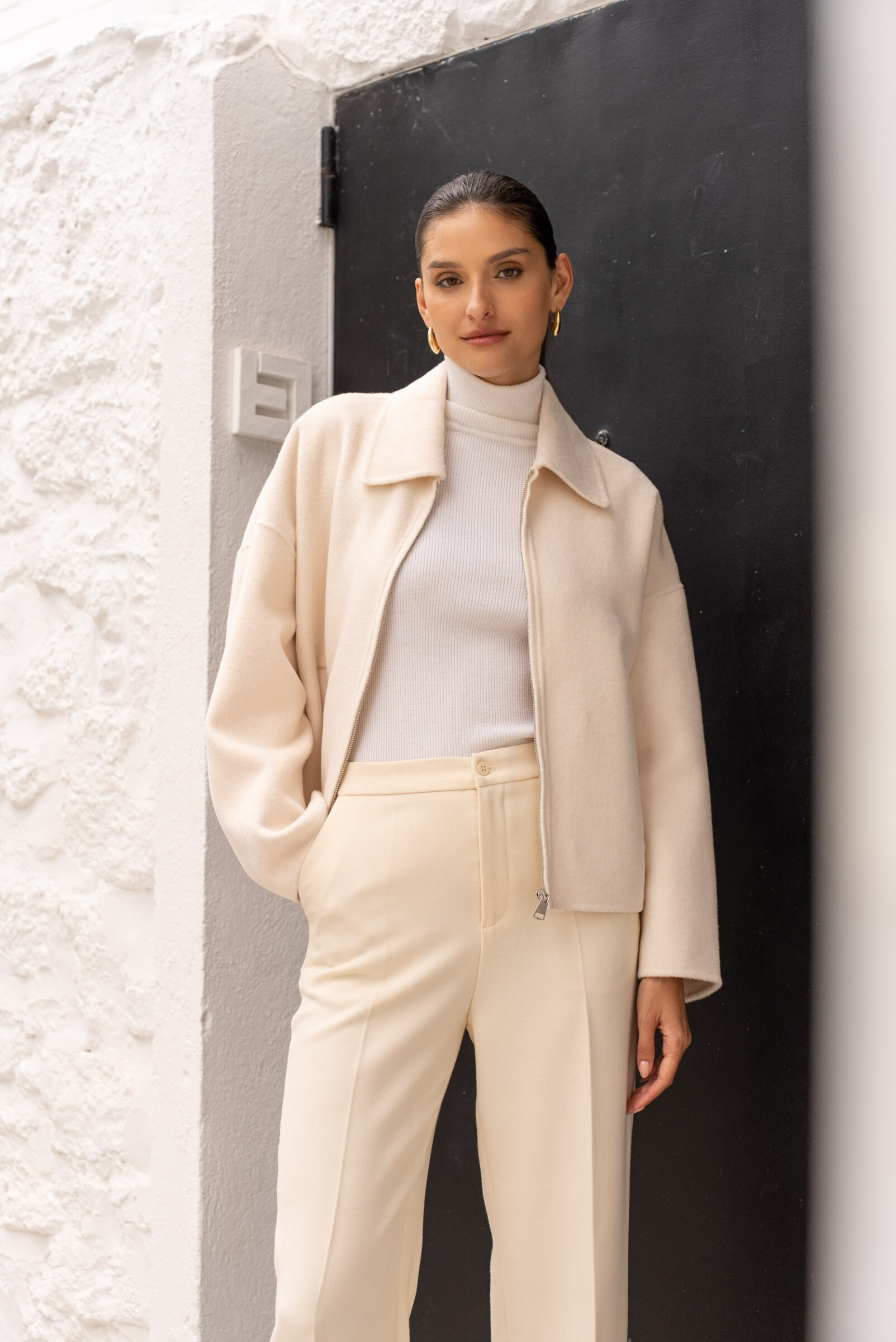 Grossista Attentif - Cappotto corto in misto lana con chiusura a zip