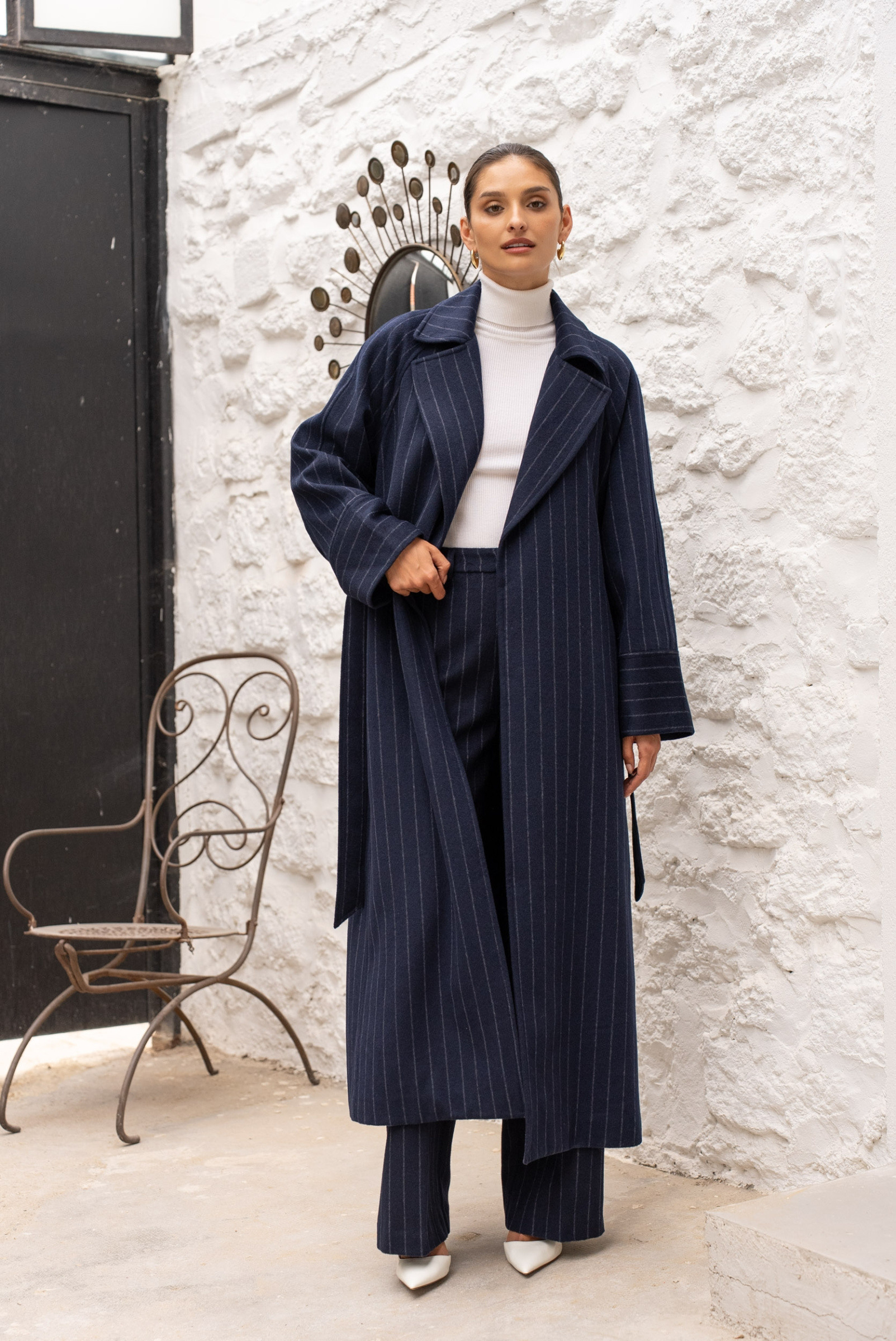 Grossiste Attentif - Manteau long en laine mélangée à rayures fines