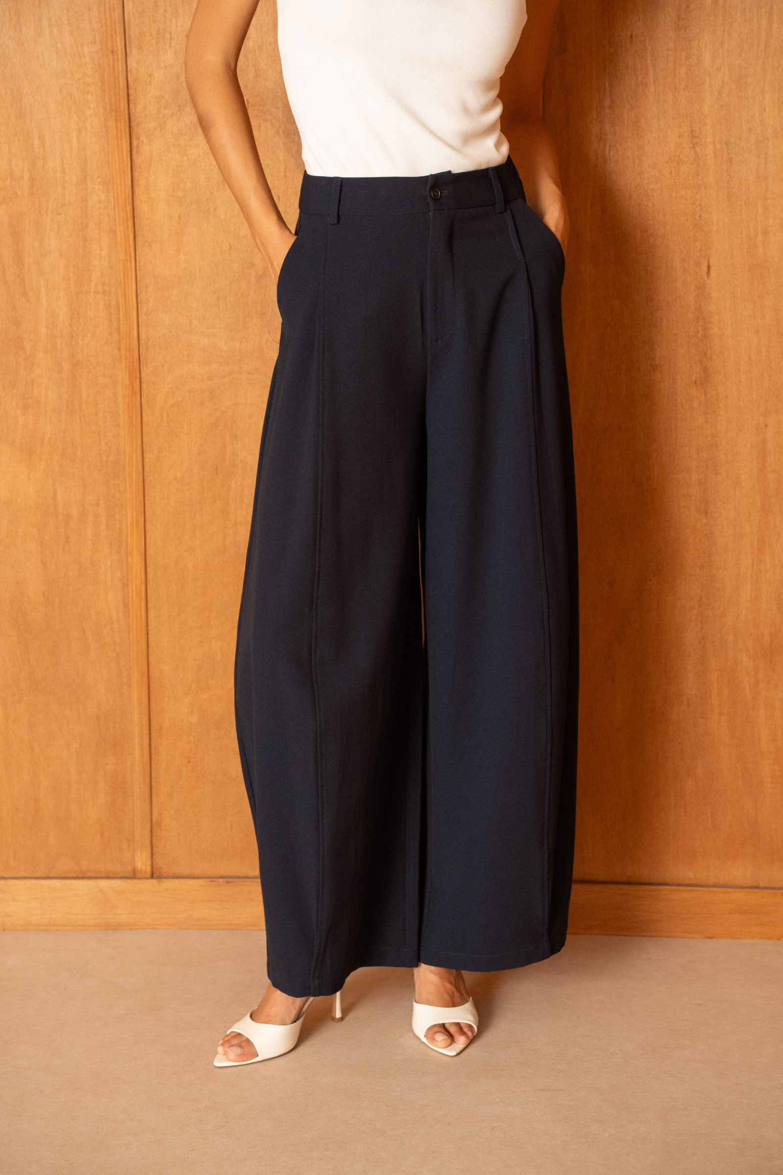 Grossista Attentif - [Nikki] Pantaloni larghi a barile