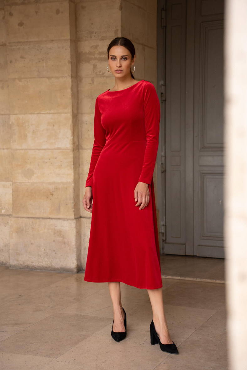 Grossiste Attentif - Robe longue en velours col rond et manches longues