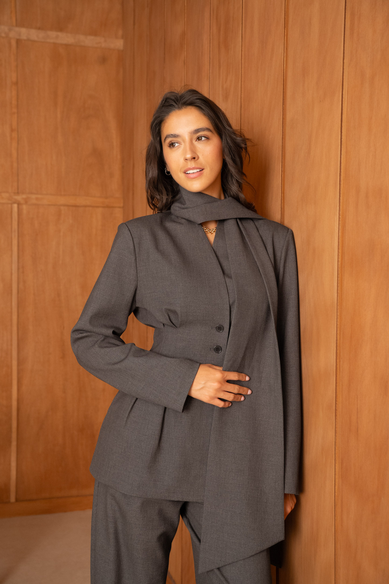 Grossiste Attentif - [Ori] Veste péplum ceinturée