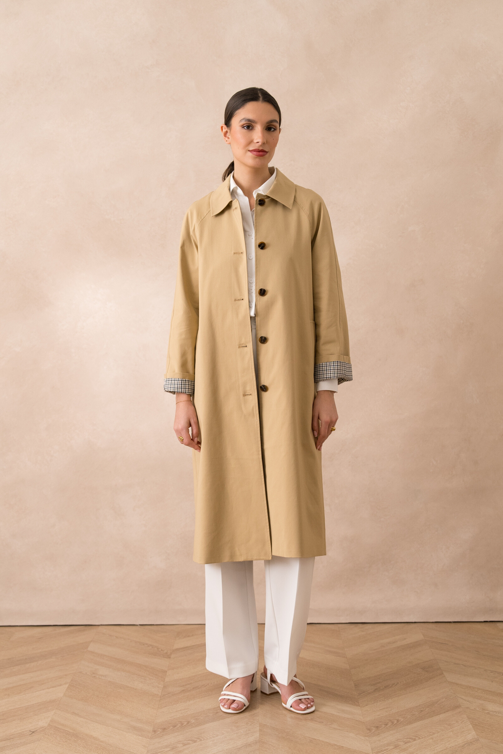 Grossiste Attentif - Trench-coat coton long fluide avec imprimé sur les revers