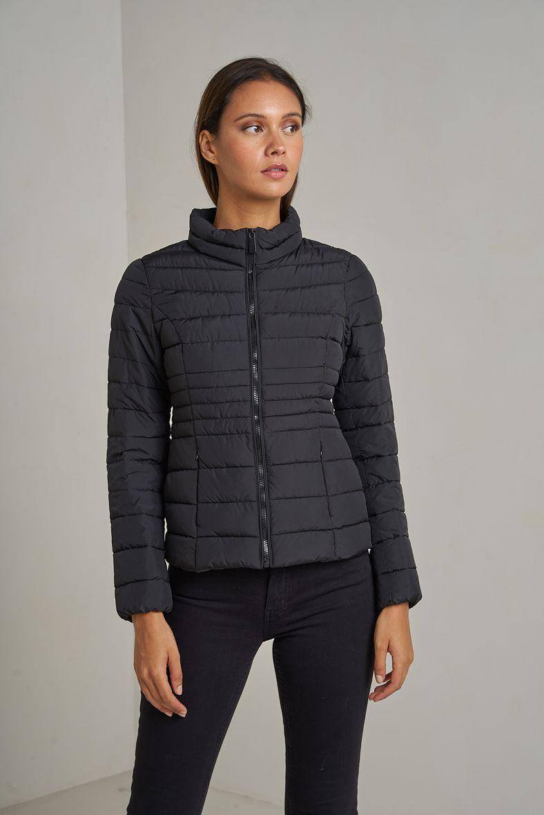 Großhändler Attrait Paris - Schlichte, wattierte Basic-Jacke