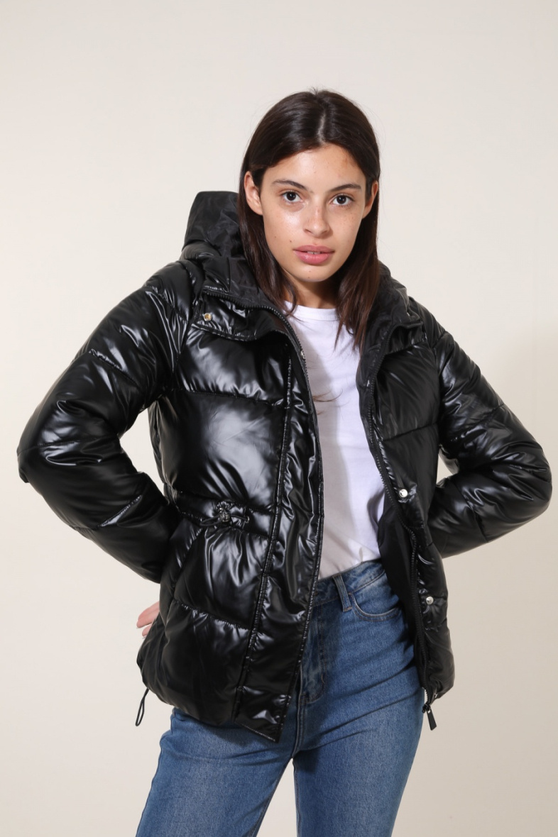 Grossiste Attrait Outlet - Doudoune courte avec capuche
