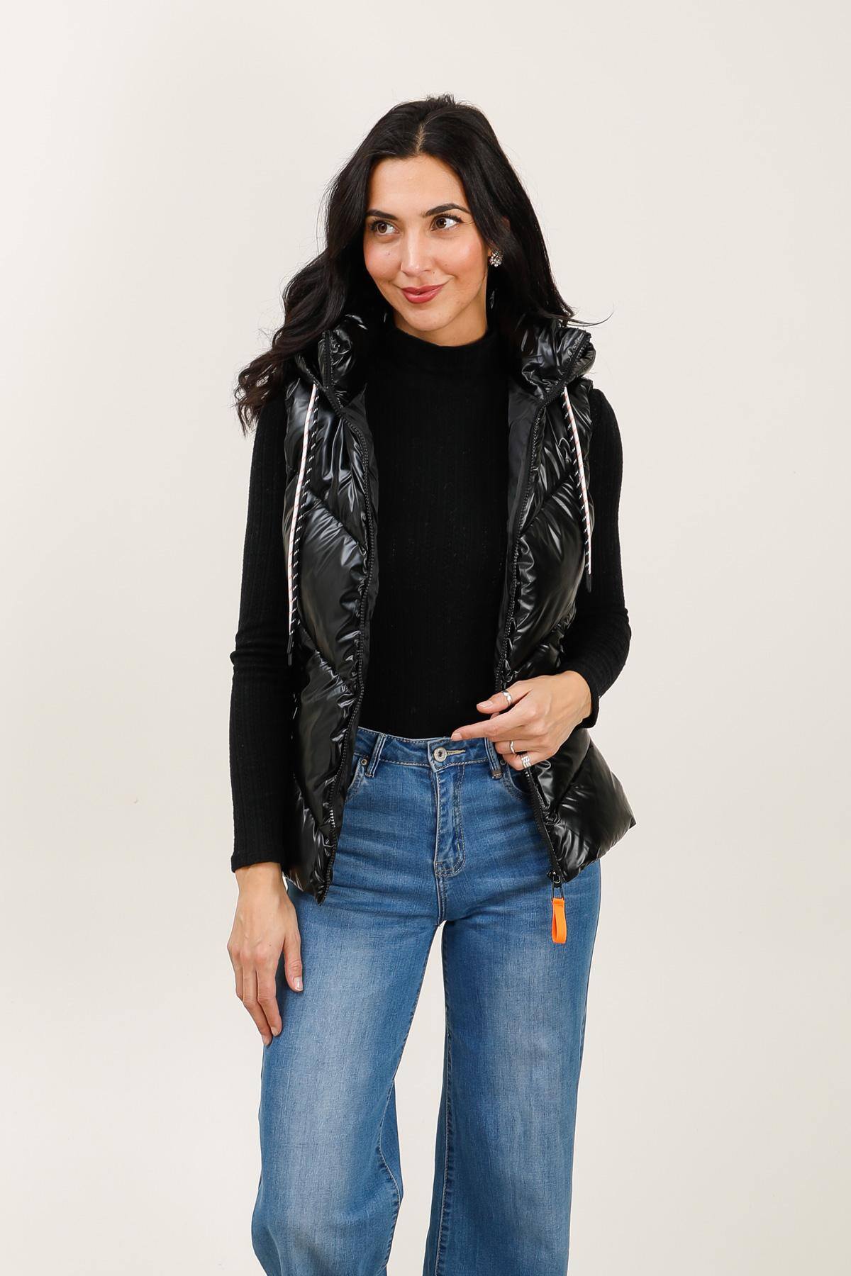 Wholesaler Attrait Paris - Sleeveless padded jacket with contrast details