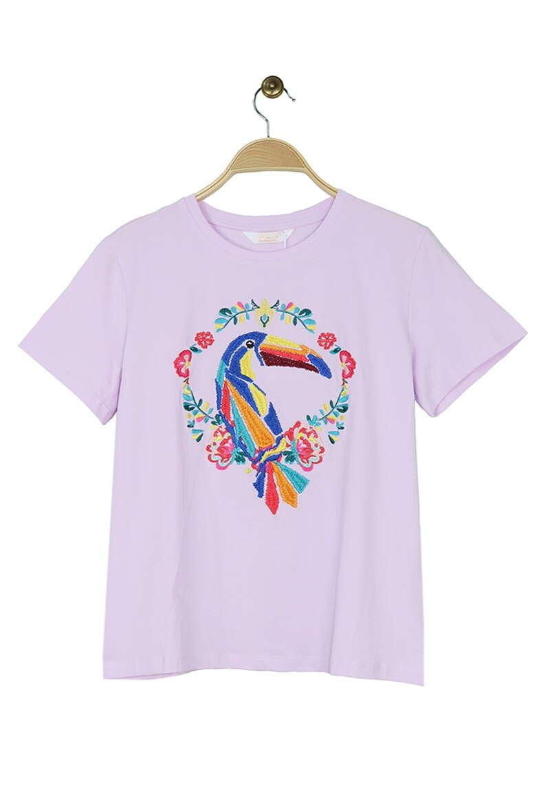 Mayorista Attrait Paris - Camiseta de algodón bordada con ilustración de un pájaro tucán rodeado de flores