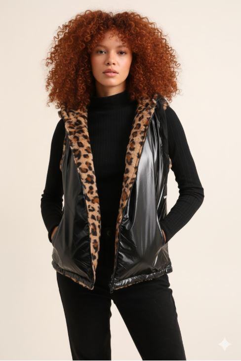 Wholesaler Attrait Paris - Reversible leopard fur sleeveless jacket
