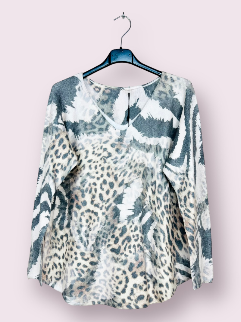 Wholesaler AUBERJINE - V-neck sweater with pattern, long sleeve