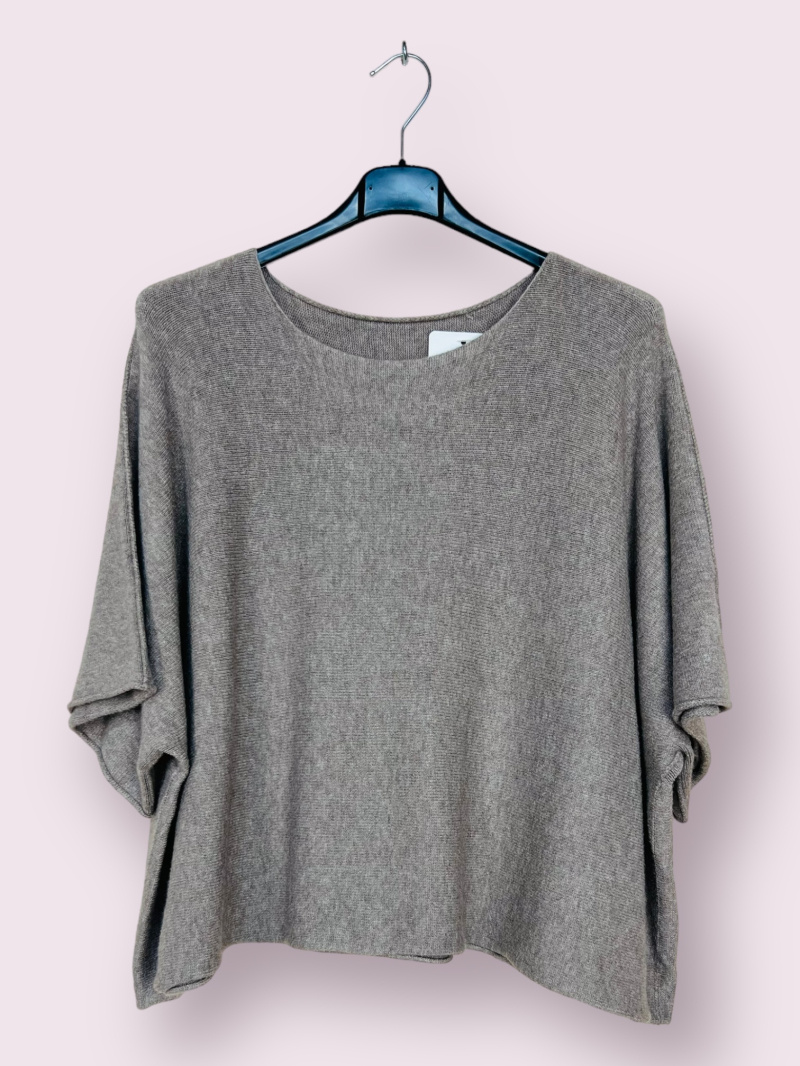 Wholesaler AUBERJINE - Poncho sweater, 3/4 sleeve