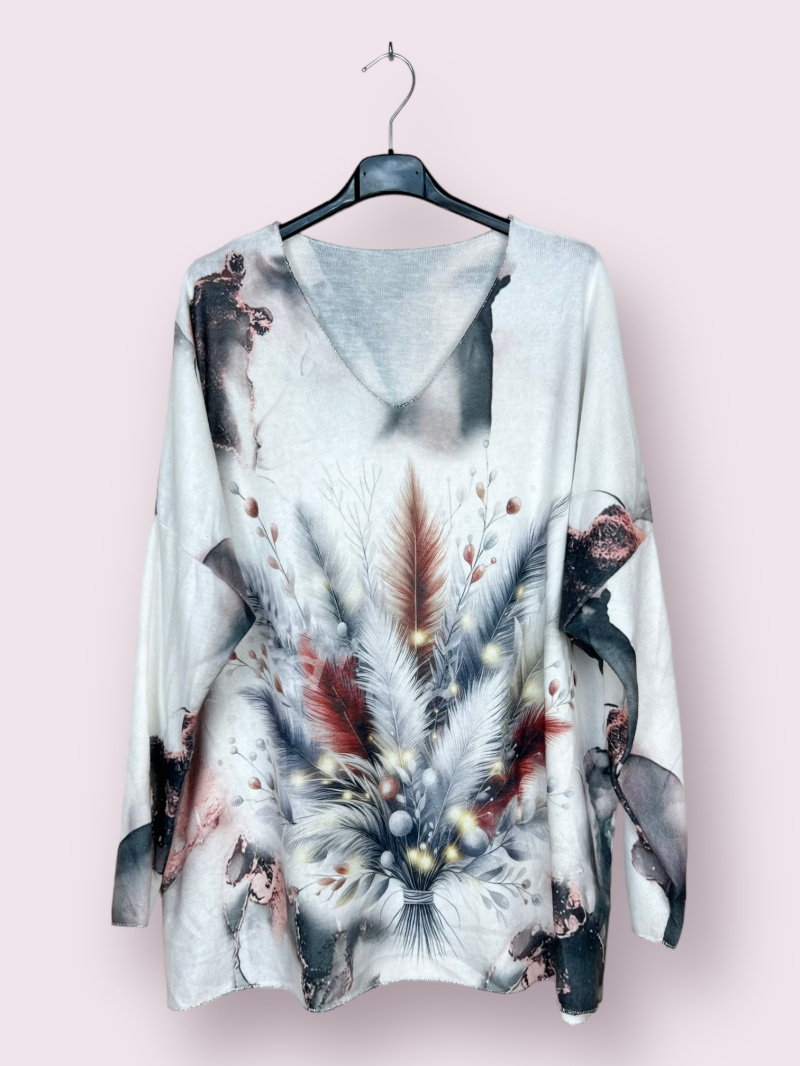 Wholesaler AUBERJINE - Soft sweater with patterns, V-neck