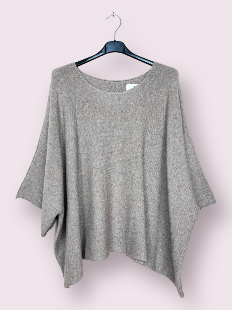 Wholesaler AUBERJINE - Large size plain sweater, half sleeve.