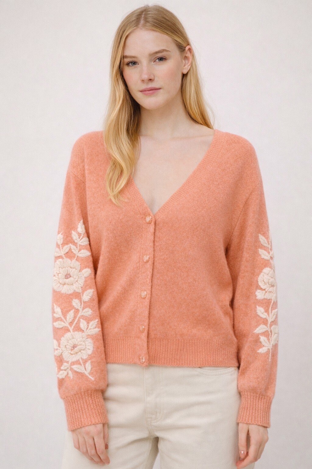 Großhändler Audrey - Floral bestickter Cardigan