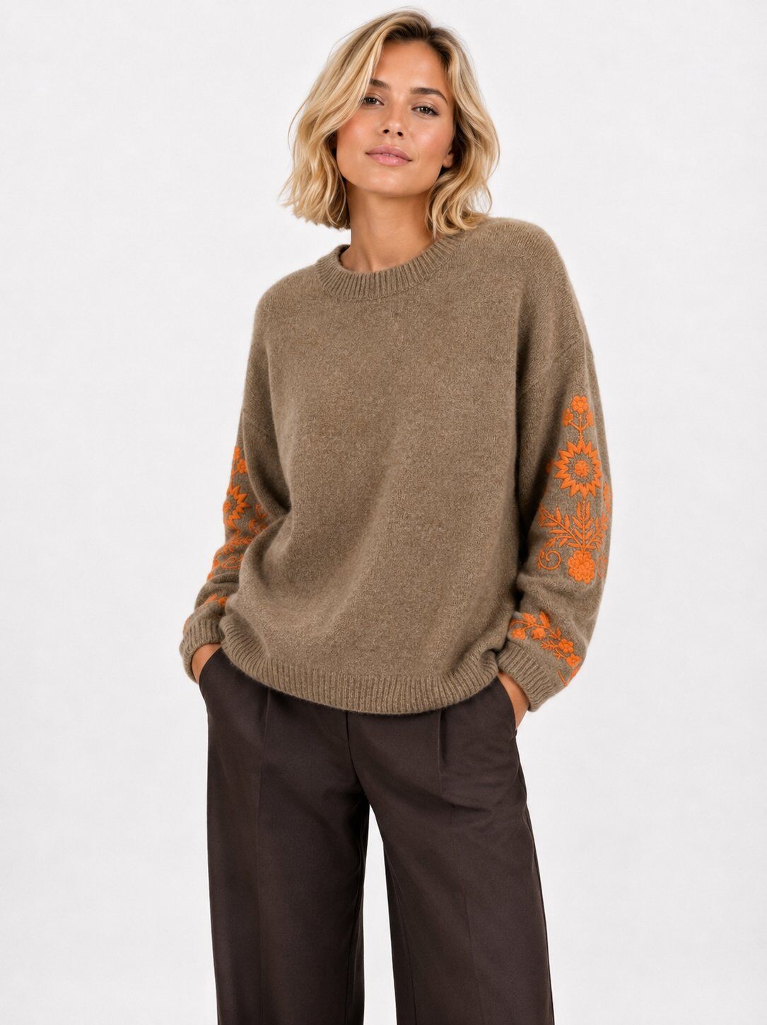 Grossiste Audrey - Pull Maille Brodé – Collection Broderie Florale