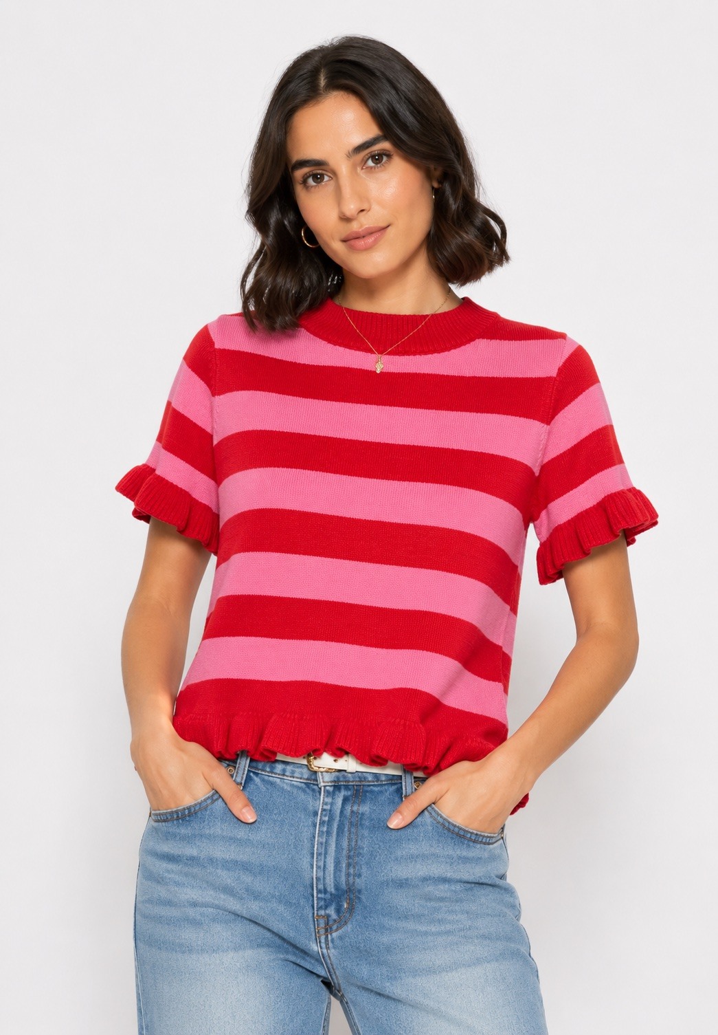 Grossiste Audrey - Pull Maille à Rayures & Volants – Collection Tendance