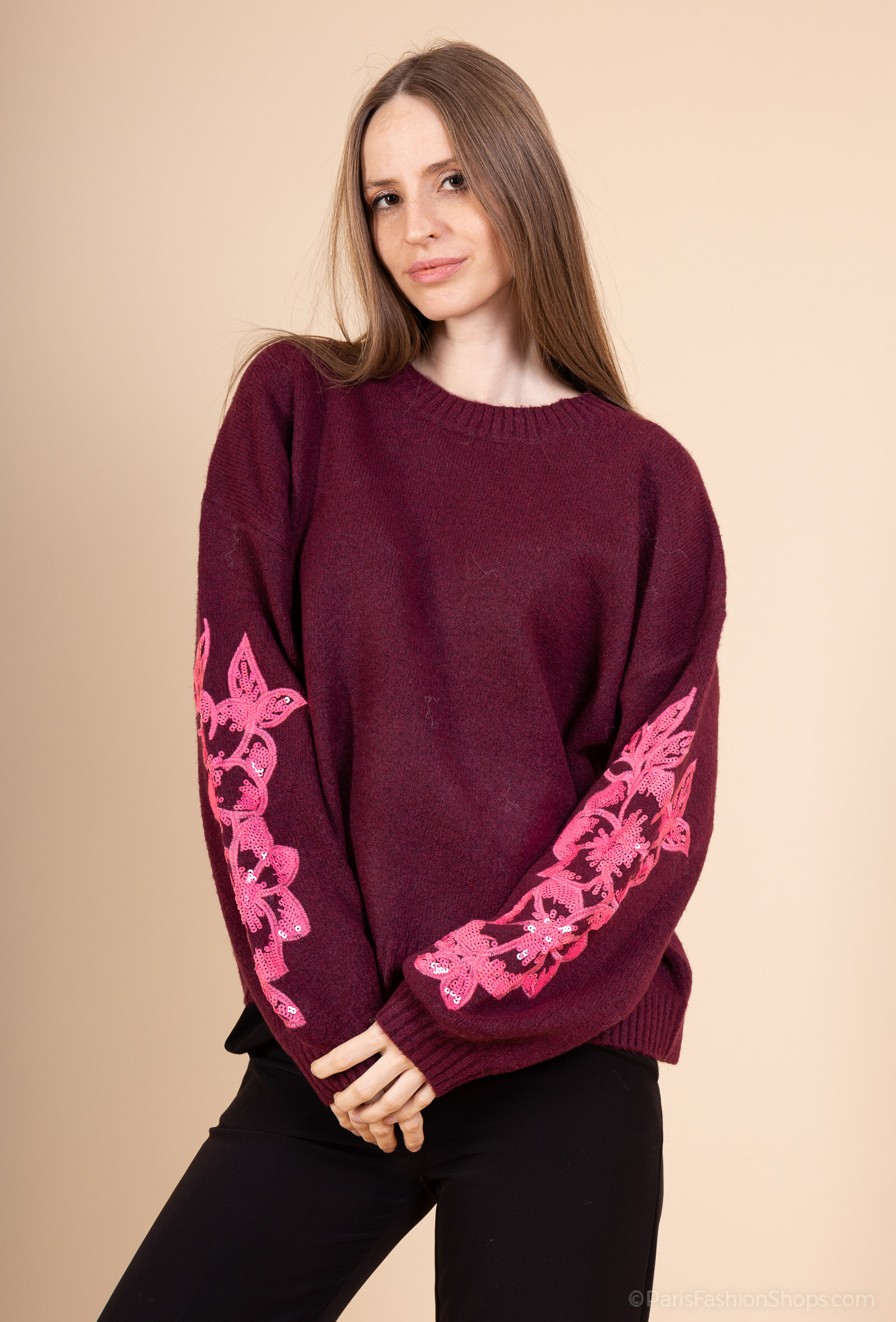 Wholesaler Audrey - Oversized round neck sweater – Sleeves embroidered with floral sequins