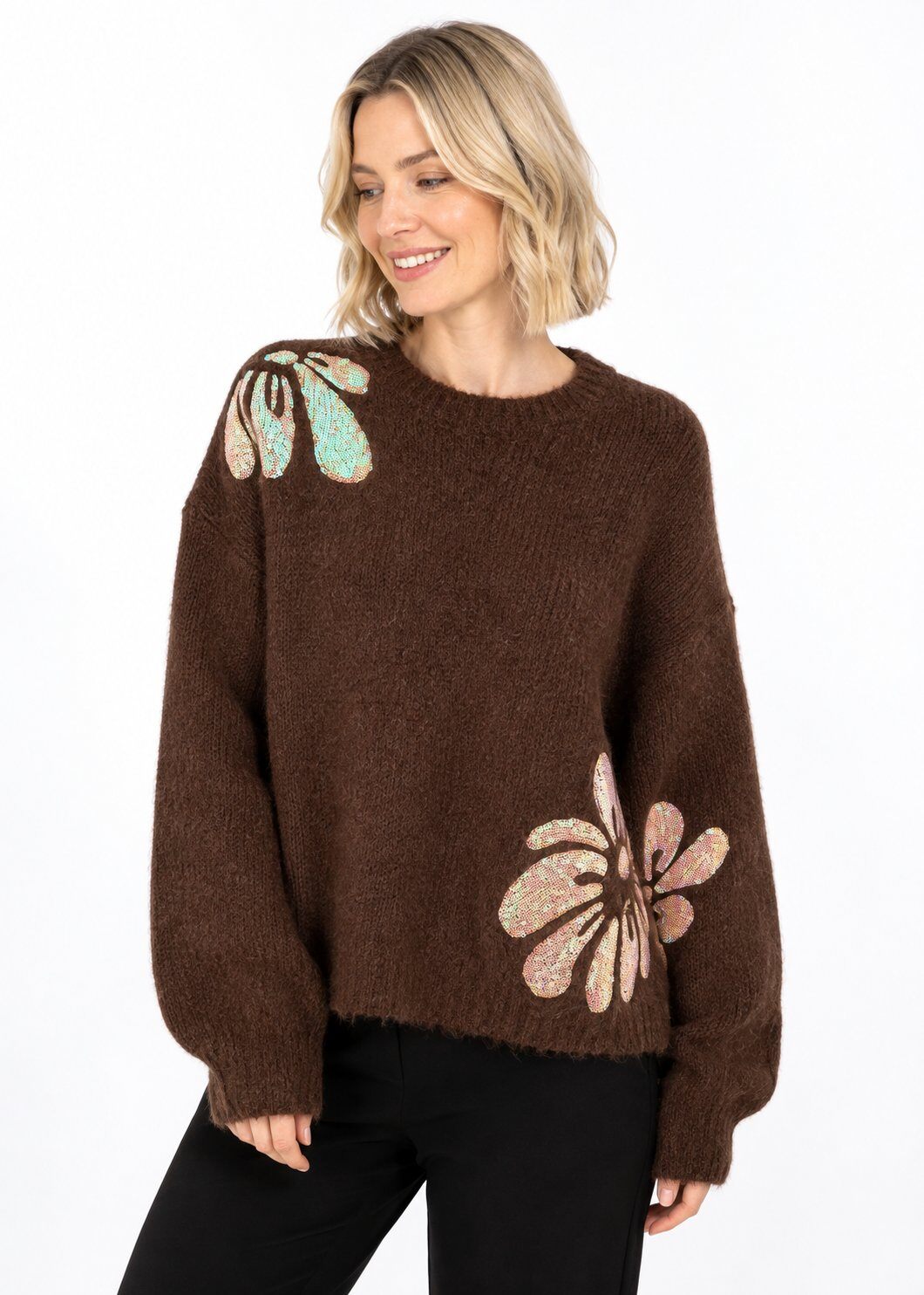 Mayorista Audrey - Jersey de lana oversize en punto esponjoso con apliques de lentejuelas – Audacia y feminidad asumida