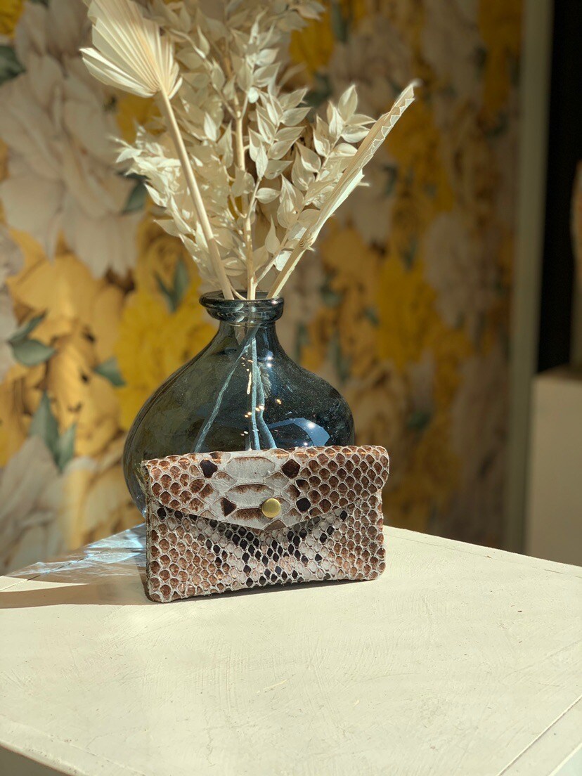 Mayorista Auren - Cartera de cuero de vaca, fabricada en Italia.