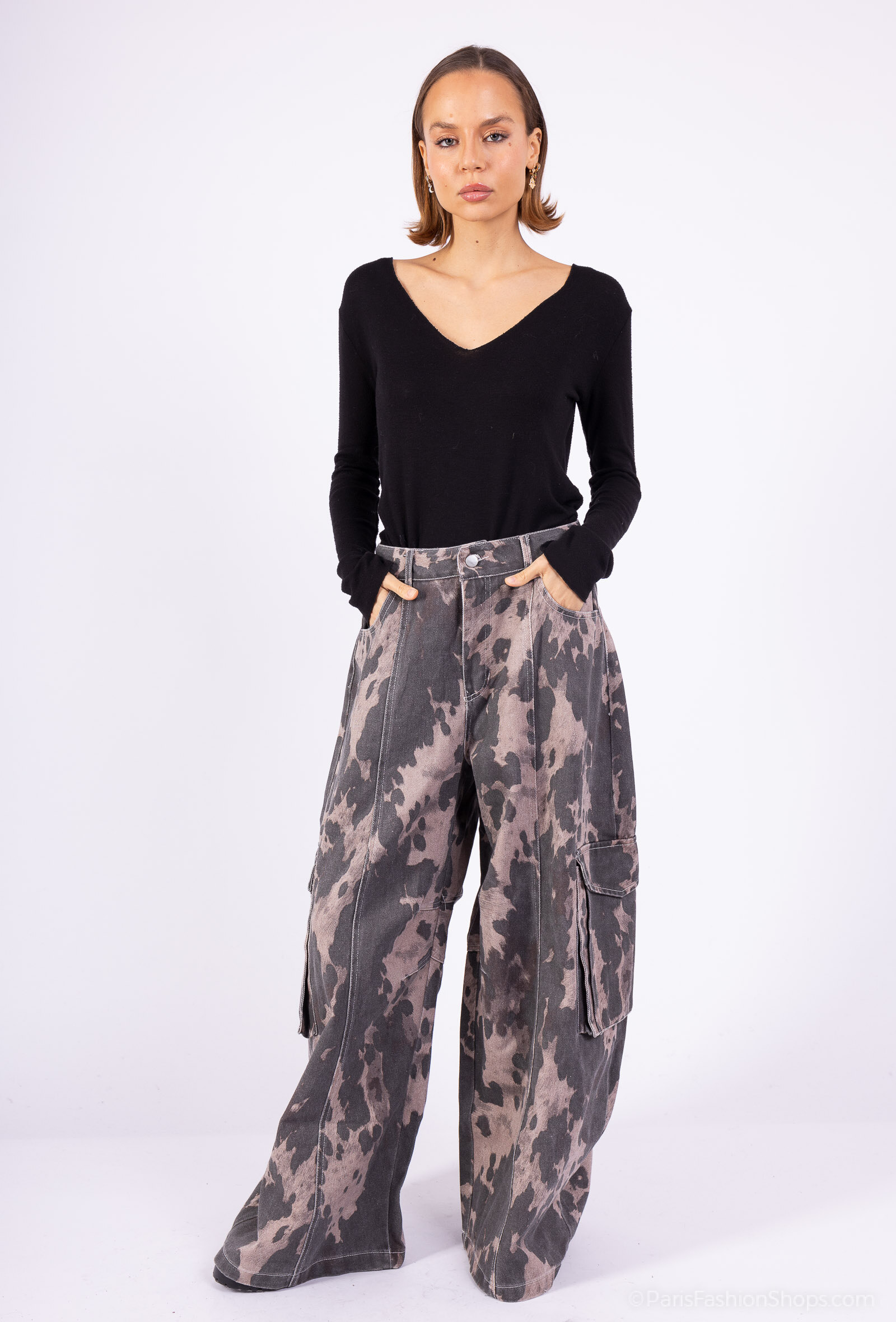 Pantalon femme automne/hiver, doux mélange coton-polyester, idéal pour la fraîcheur saisonnière, fabriqué en Chine.