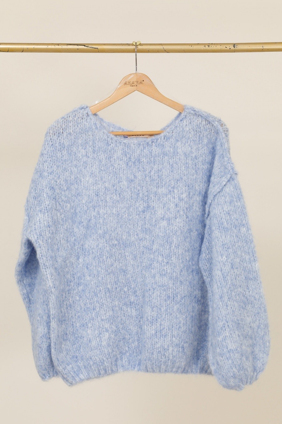 Pull féminin printanier, conçu en Chine, mélange de laine, polyamide et polyester, idéal pour les soirées fraîches d'été.