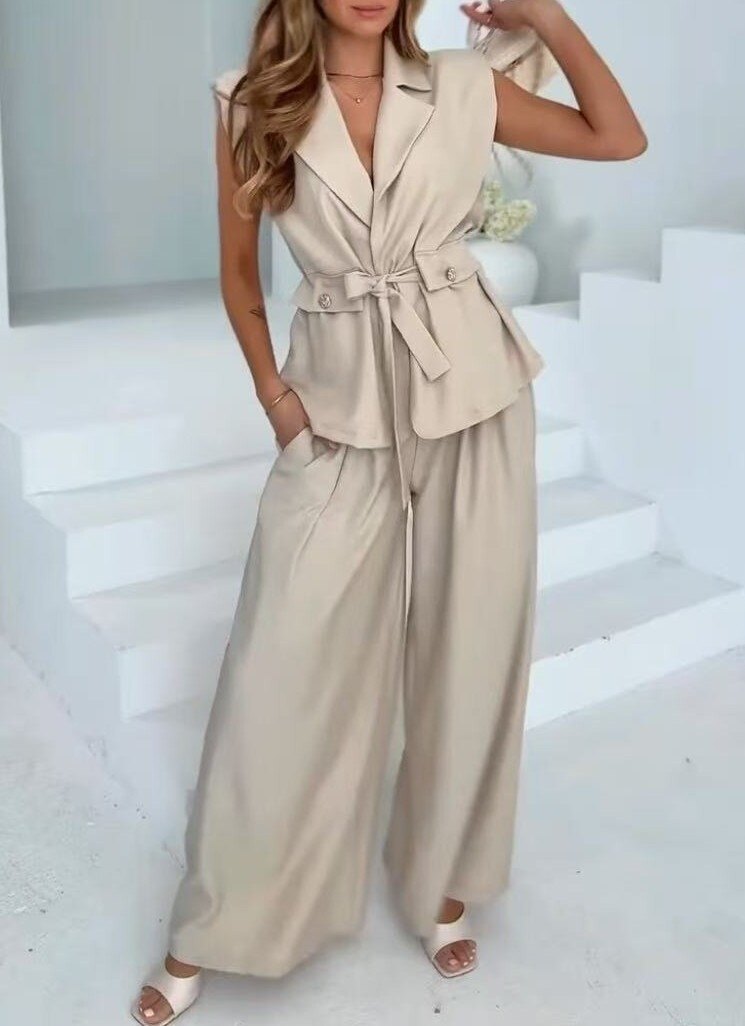Wholesaler B-CHIC - SLEEVELESS VEST AND TROUSERS SET