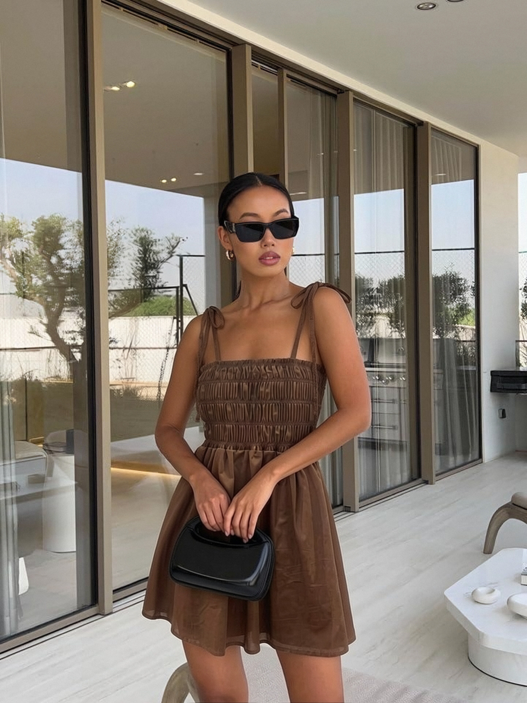 Grossiste B-CHIC - ROBE DÉTAIL ÉLASTIQUE À NOUER