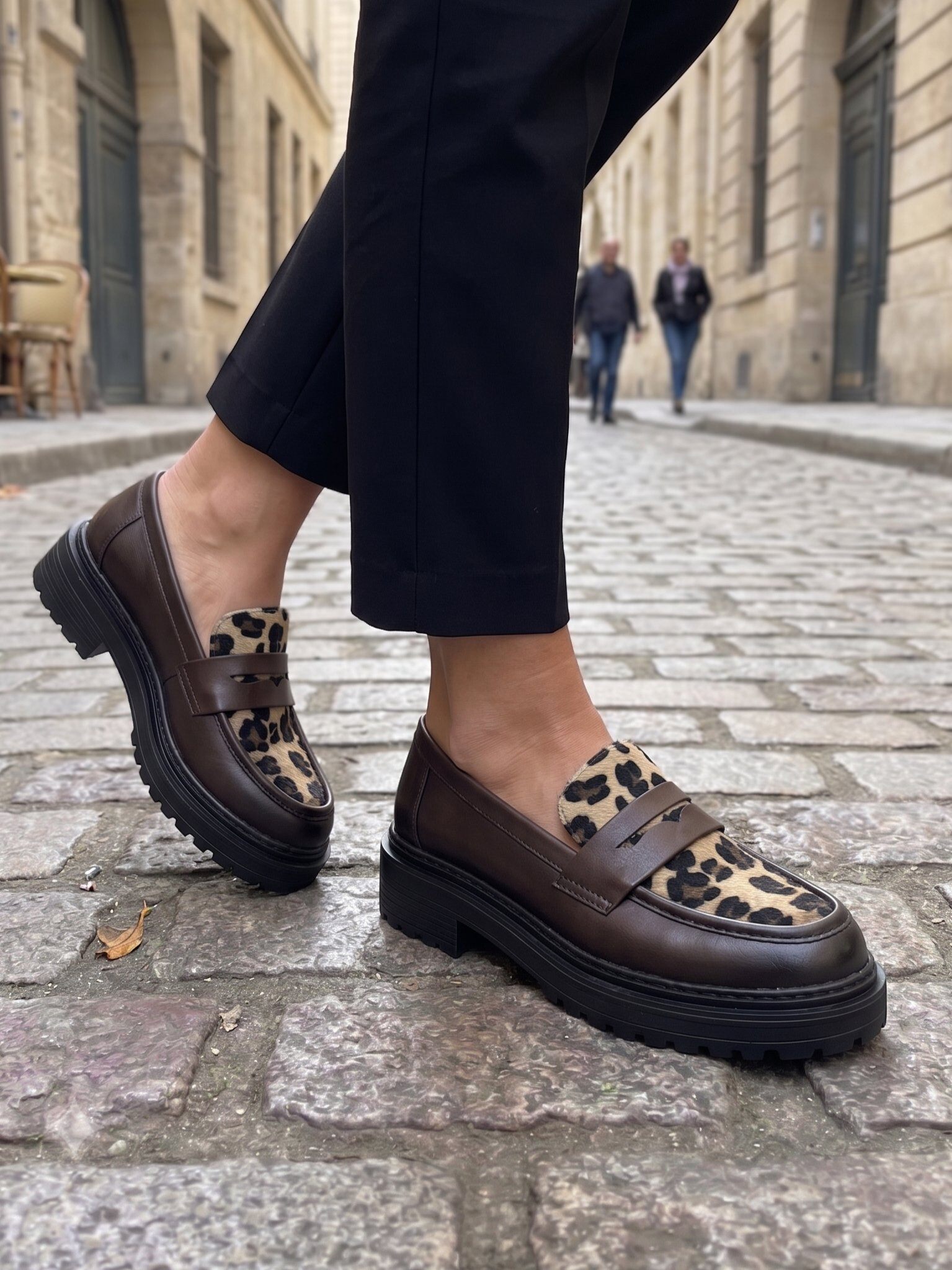 Wholesaler BEAVITA SHOES - Brown loafers with leopard insert and genuine leather insole.