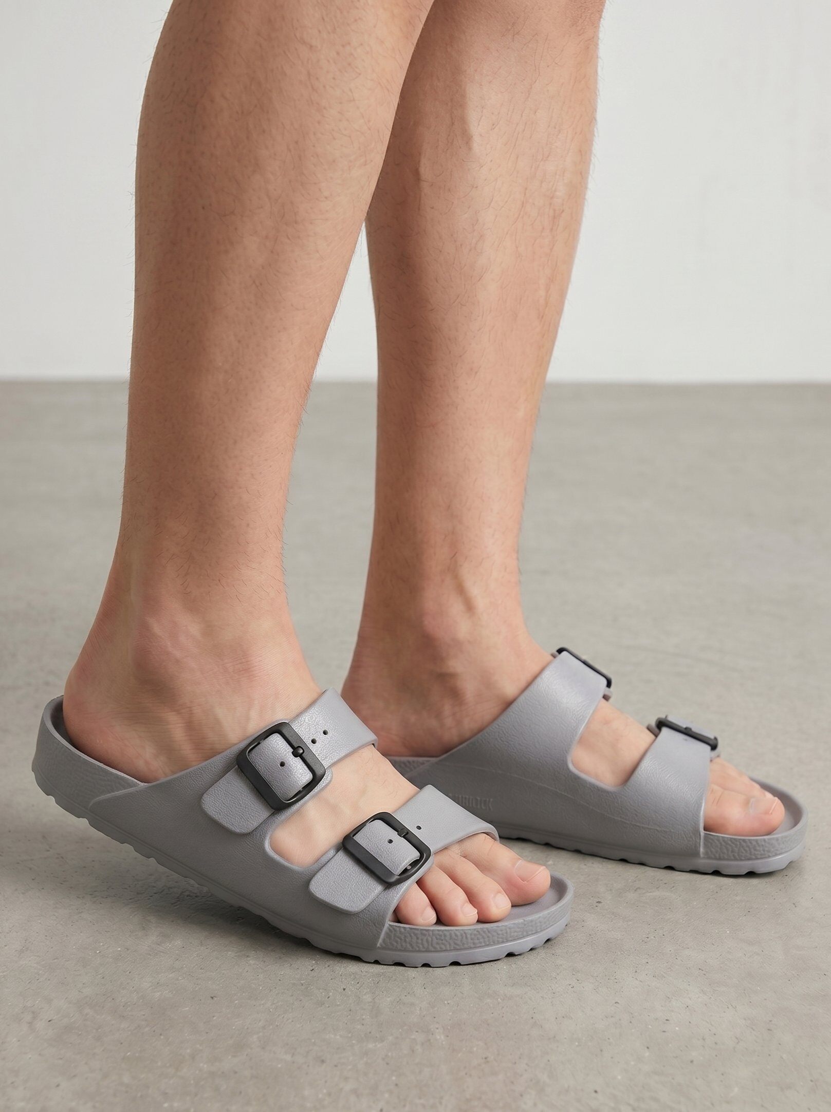 Grossista BEAVITA SHOES - Ciabatte da mare in gomma da uomo
