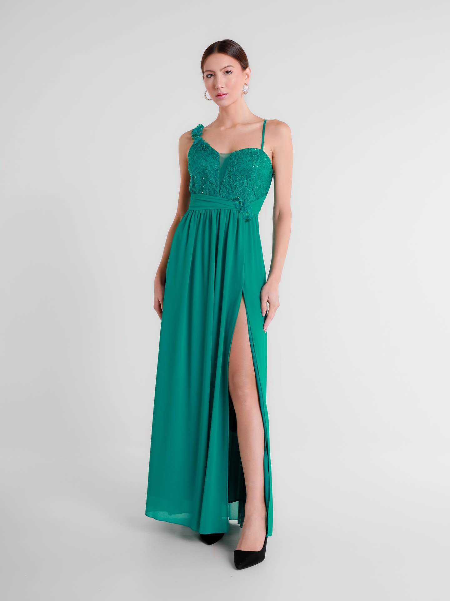 Grossiste BEHOO - Robe Longue de Cérémonie Asymétrique avec Dentelle et Fente Latérale