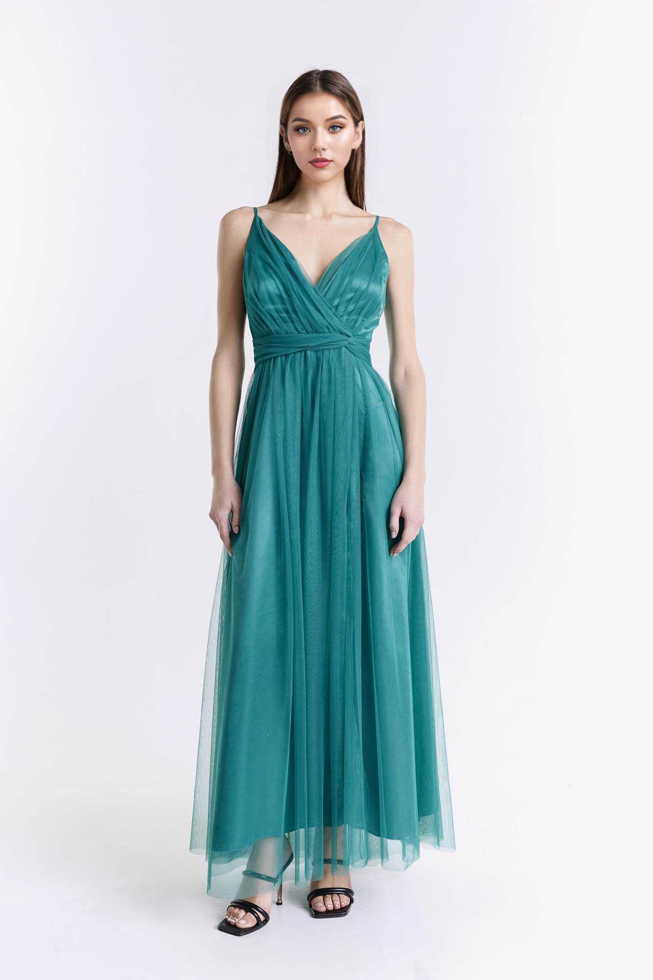 Wholesaler BEHOO - Women's Long Tulle Dress with Crossed Neckline and Thin Straps