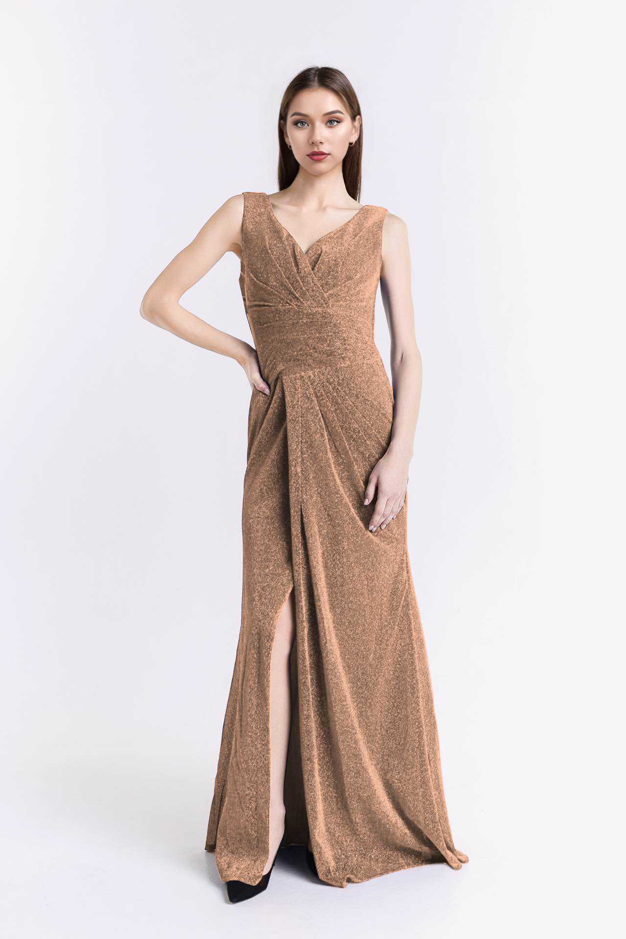 Wholesaler BEHOO - Elegant evening dress with V-neck, shiny fabric, and front slit