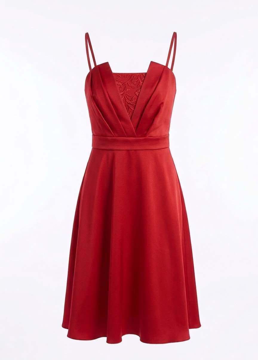 Wholesaler BEHOO - Elegant Short Dress with Thin Straps and Lace Insert