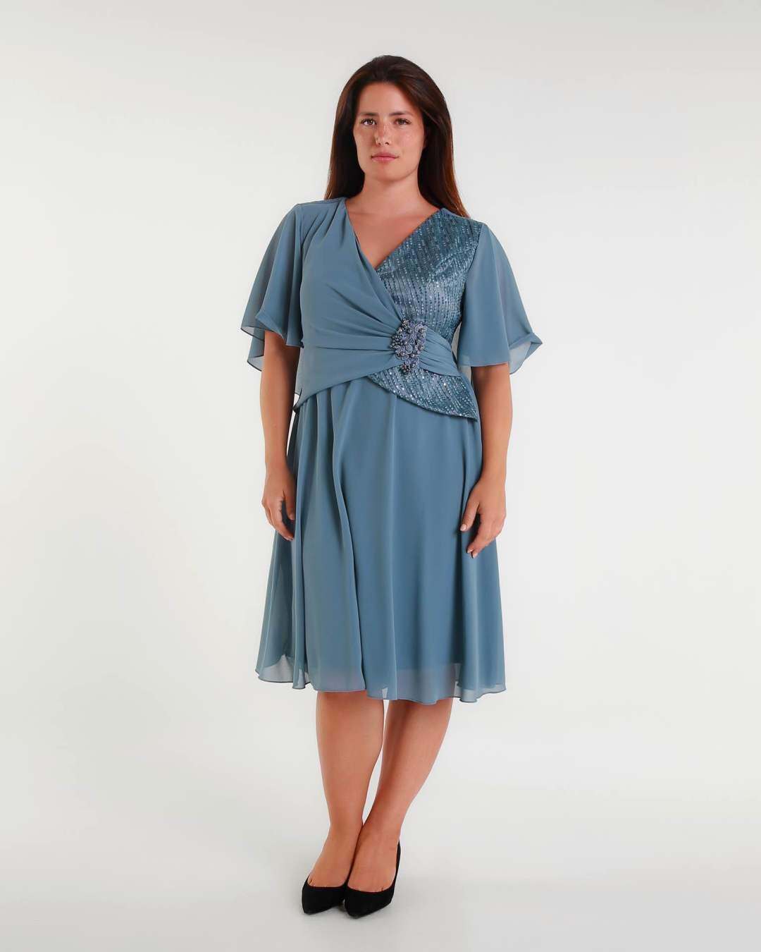 Wholesaler BEHOO - Elegant Women's Midi Dress with Sequins and Cape