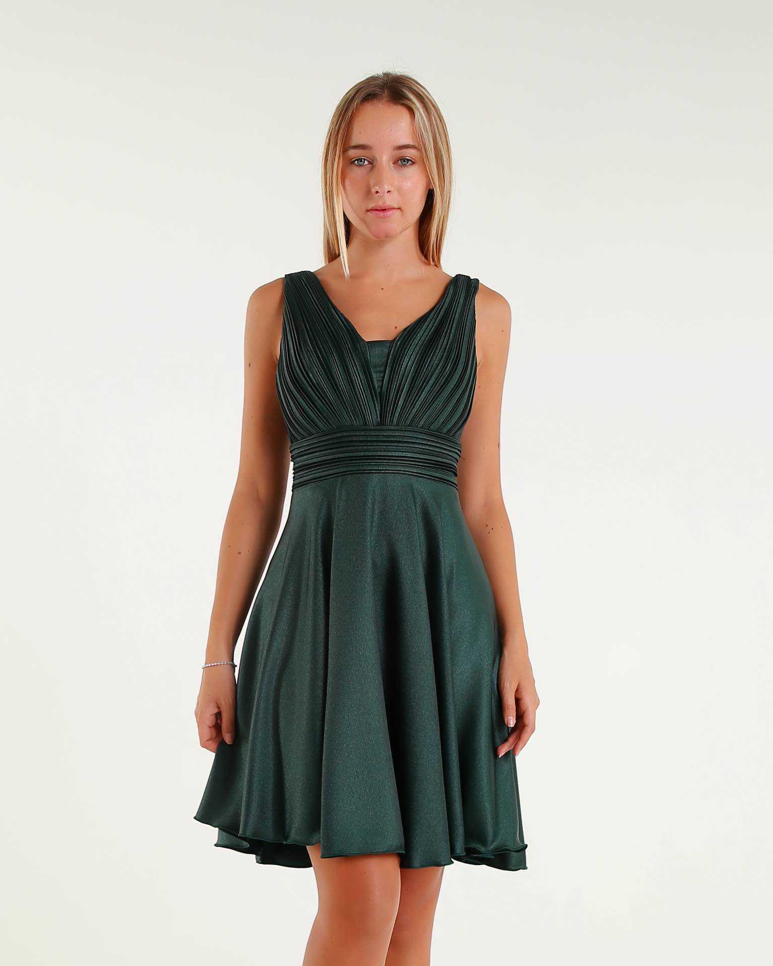 Wholesaler BEHOO - Elegant Emerald Green Short Dress with Pleated V-Neck and High Waist